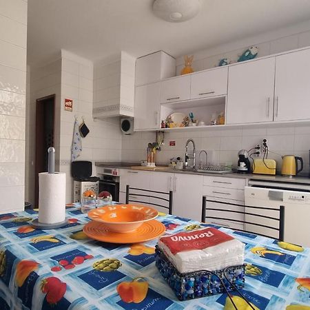 Apartmento Praia Da Dona Ana ラゴス エクステリア 写真