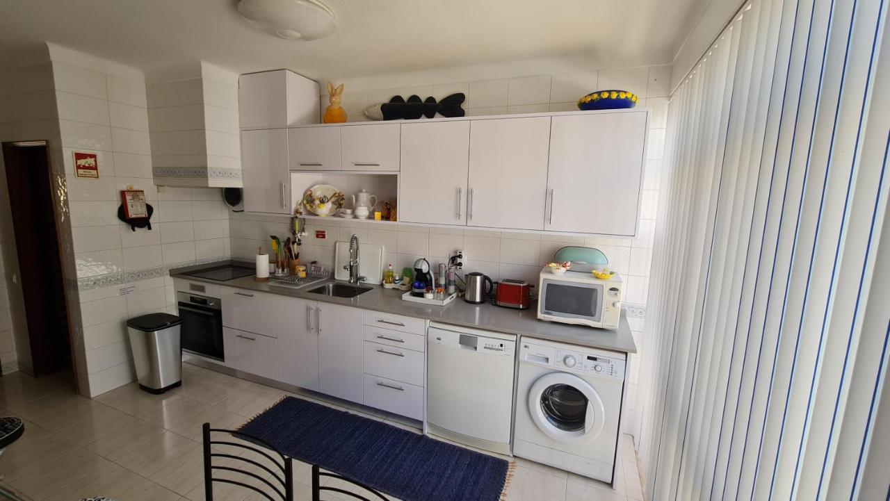 Apartmento Praia Da Dona Ana ラゴス エクステリア 写真