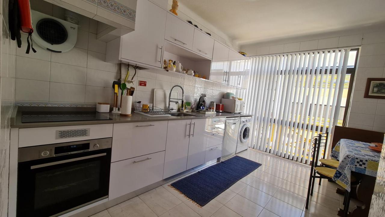 Apartmento Praia Da Dona Ana ラゴス エクステリア 写真