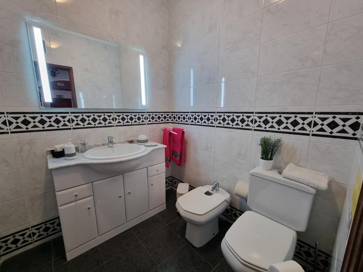 Apartmento Praia Da Dona Ana ラゴス エクステリア 写真