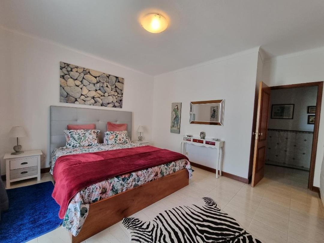 Apartmento Praia Da Dona Ana ラゴス エクステリア 写真