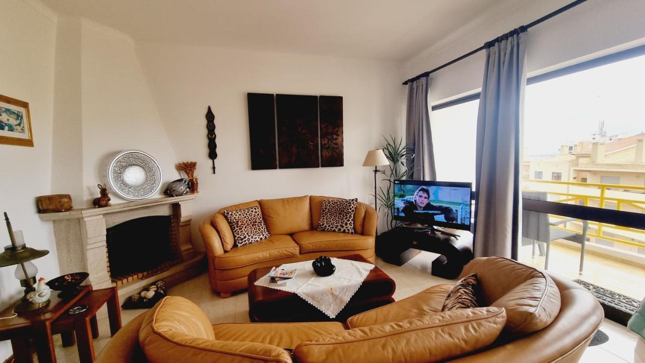 Apartmento Praia Da Dona Ana ラゴス エクステリア 写真