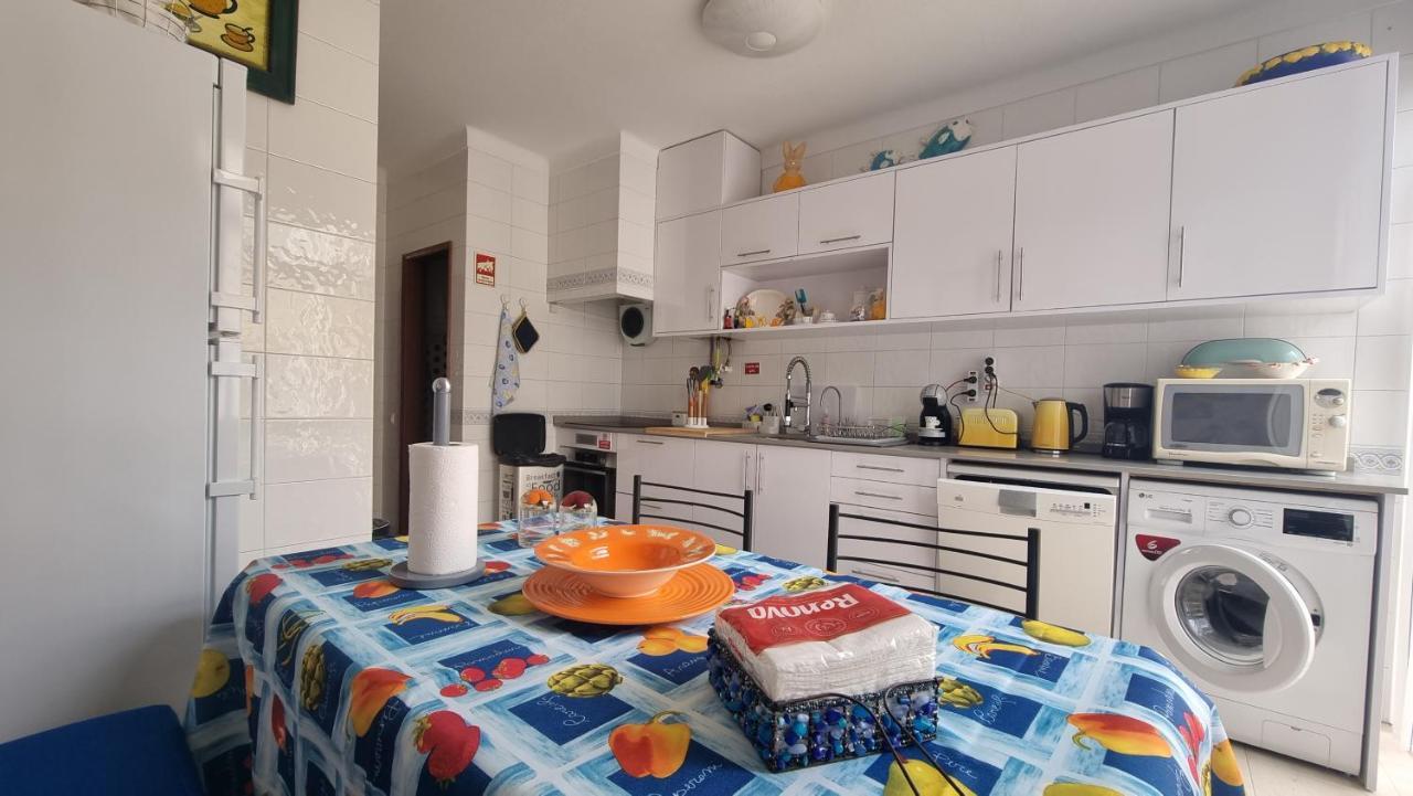 Apartmento Praia Da Dona Ana ラゴス エクステリア 写真